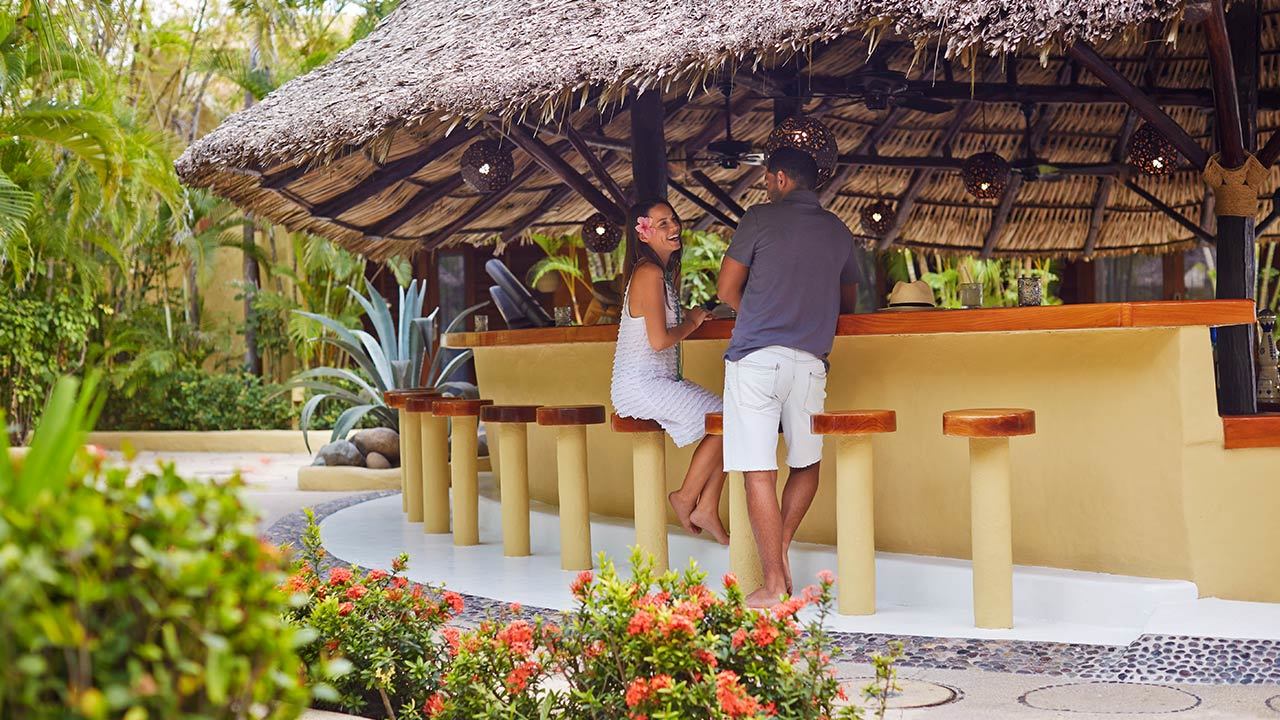 Thompson Zihuatanejo, A Beach Resort, By Hyatt Restaurant bilde